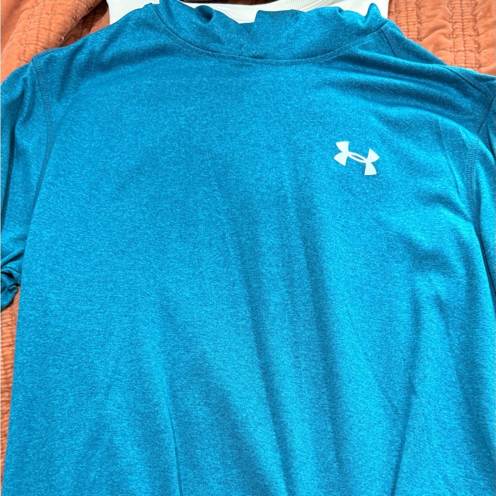 Under Armour Women's Teal Short Long Sleeve Tee with a Hoodie